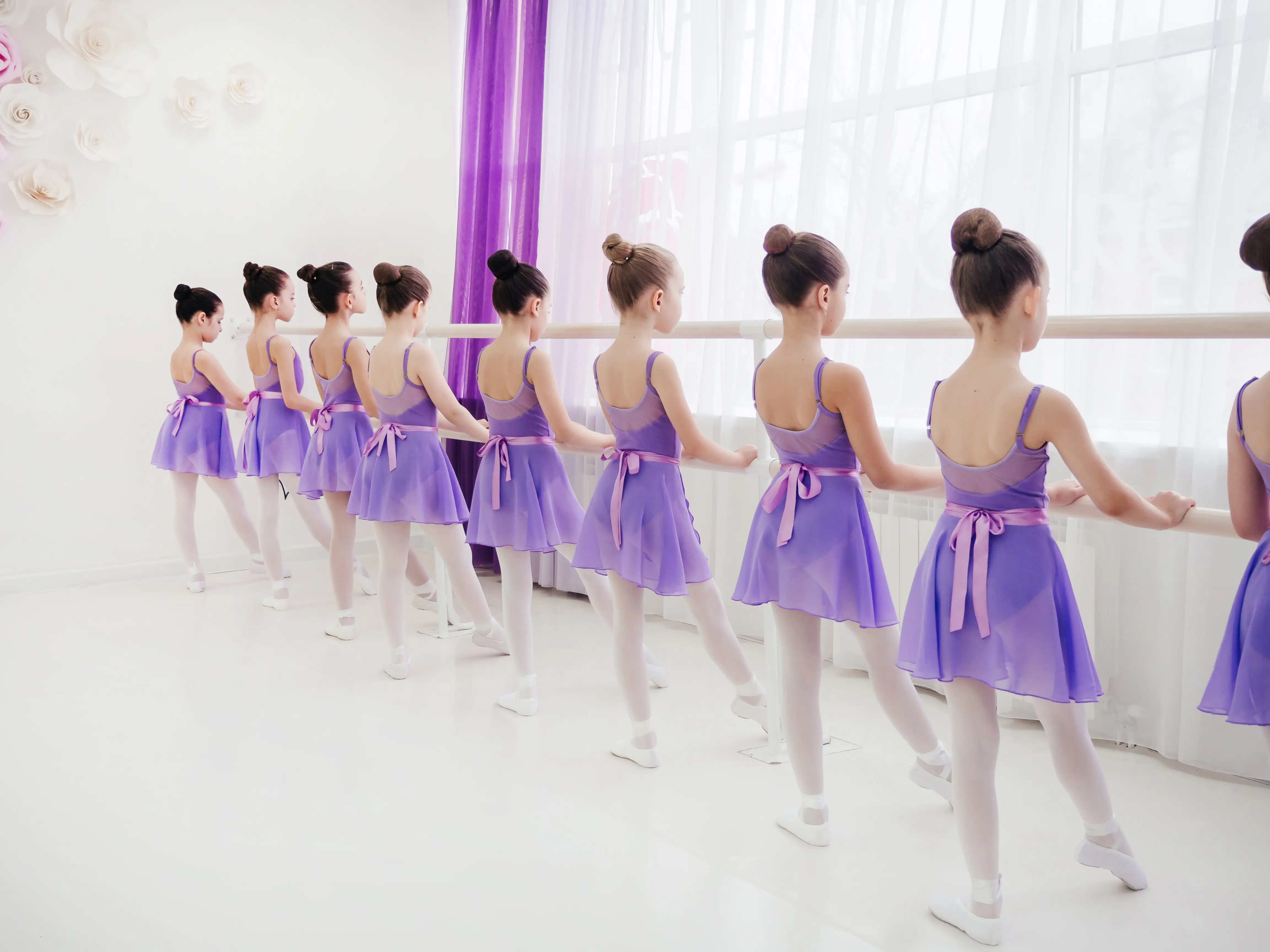 Lil Ballerine - франшиза школы балета для детей с 2 лет.  gallery 5